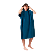 Marineblau mit grauem Rand